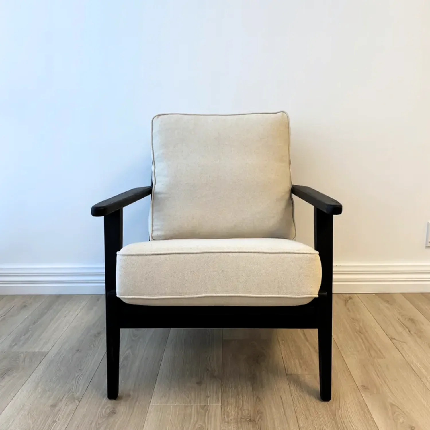 Lodge Occasional Chair- Off White/ Black - Image 6