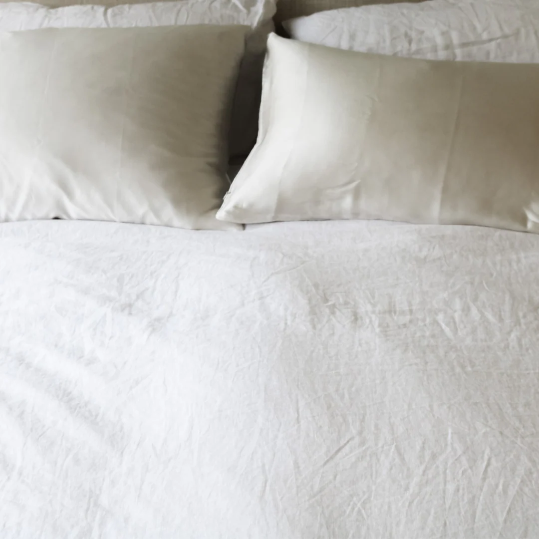 100% Pure Silk Pillowcase - Milk - Image 3