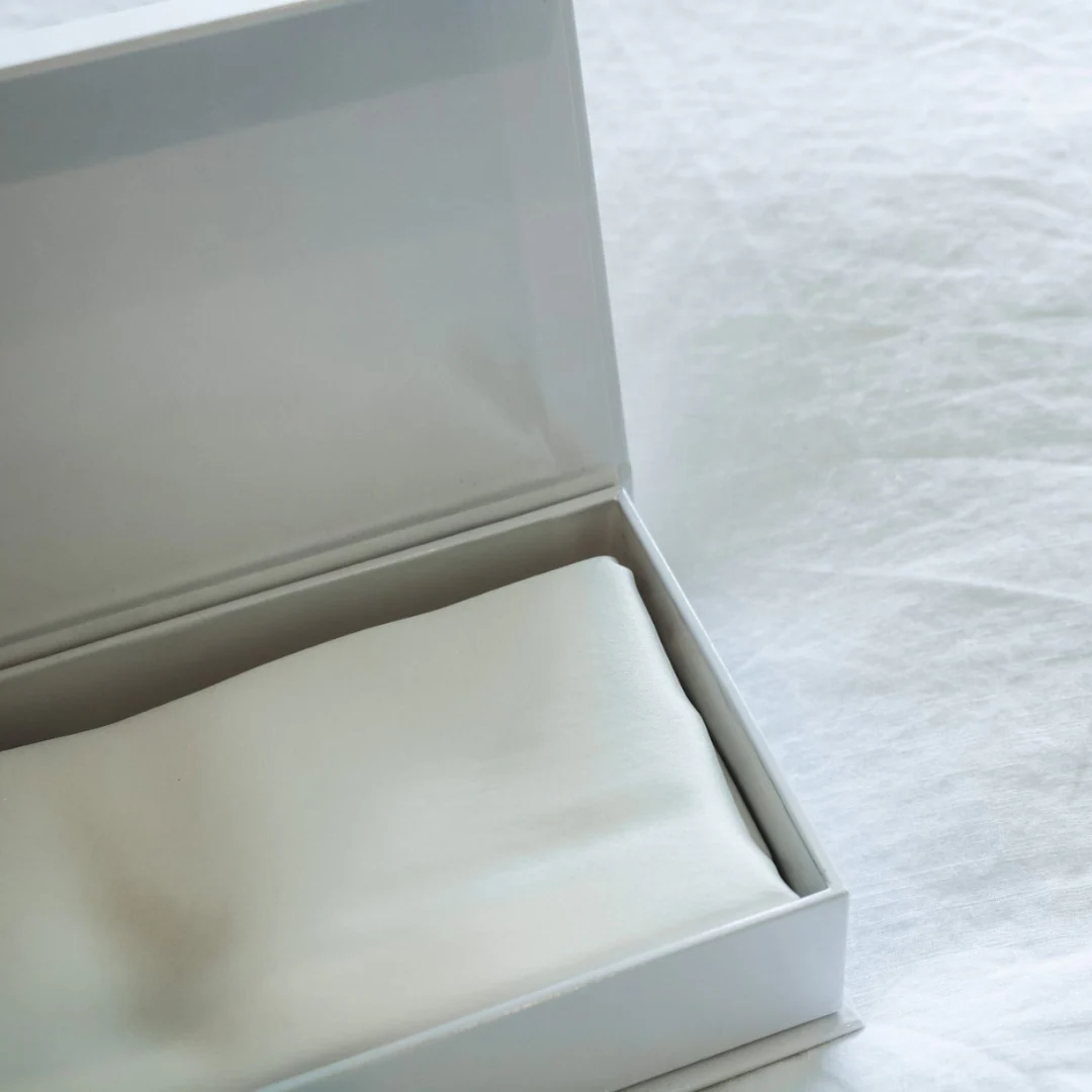 100% Pure Silk Pillowcase - Milk - Image 5