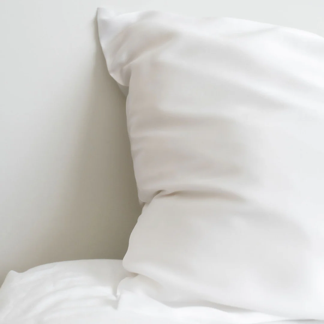 100% Pure Silk Pillowcase - Clean White - Image 3