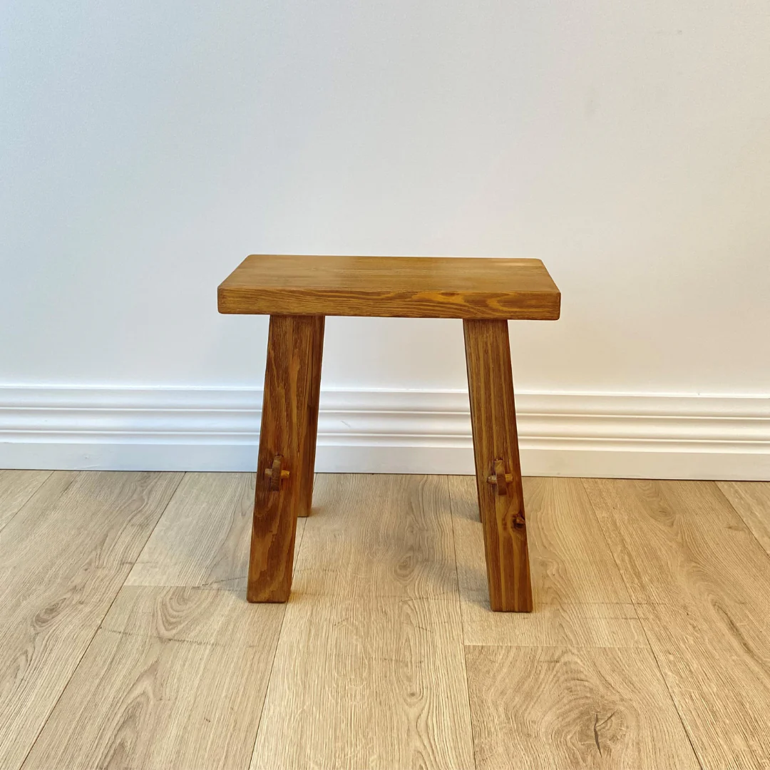 Small Reclaimed Wood Bench- Natural - Image 2