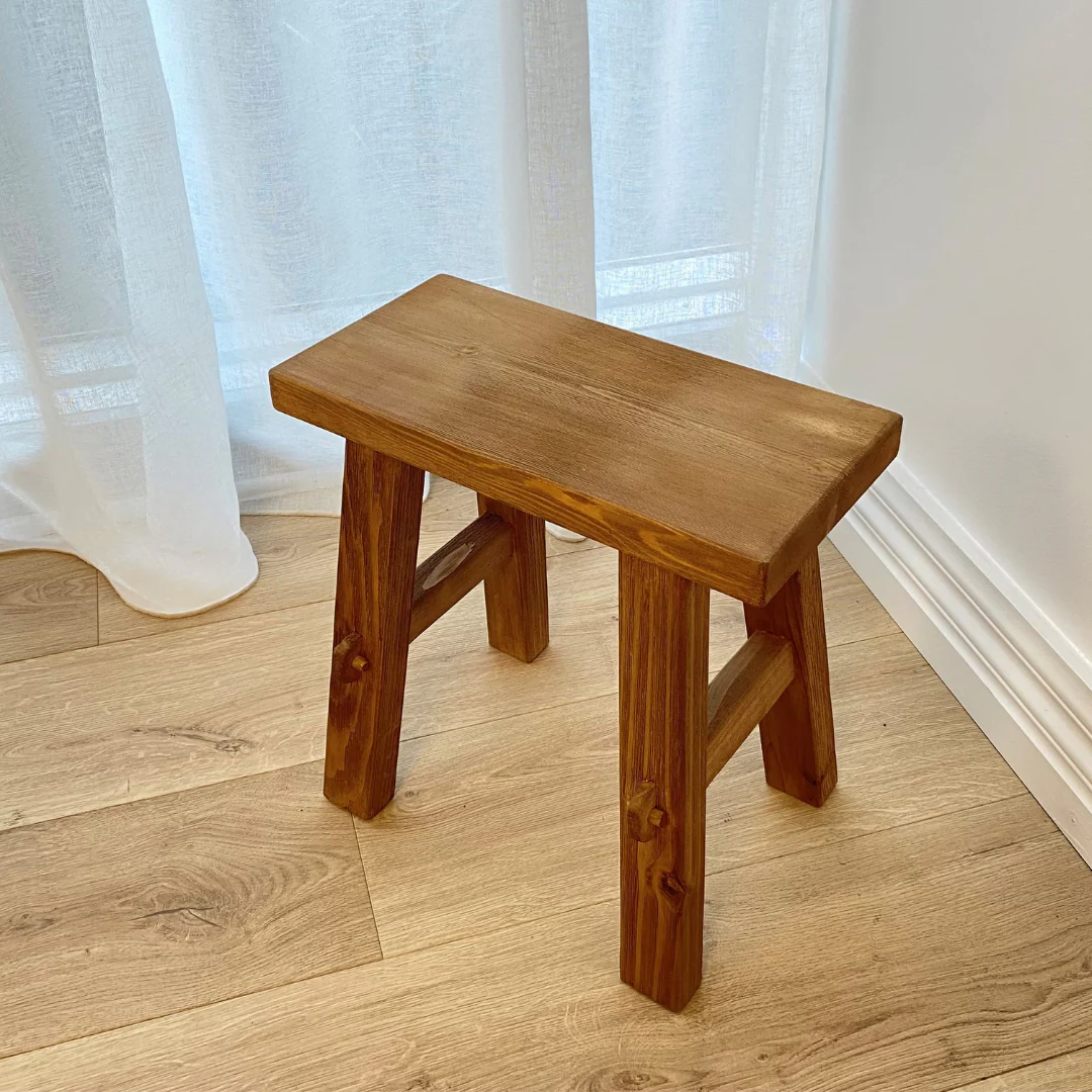 Small Reclaimed Wood Bench- Natural - Image 4